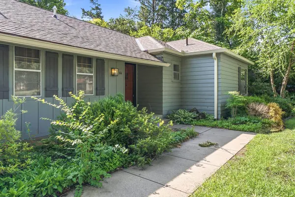 64 S Stratford Rd., Eastborough, KS 67207-1019