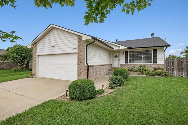 1440 E Sunset Ct, Goddard, KS 67052-8532