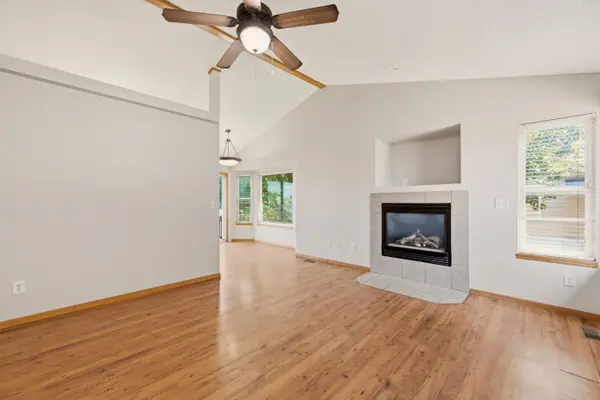 2510 S Cooper St, Wichita, KS 67210