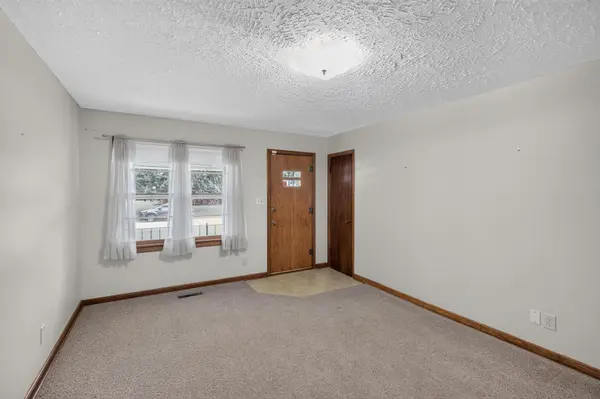 1034 S Vine St, Wichita, KS 67213