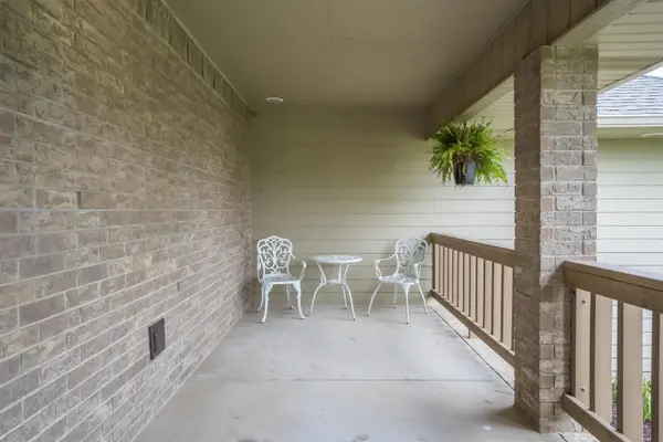 805 Oaklawn Dr., Parkerfield, KS 67005