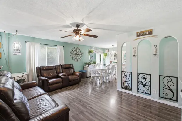 5328 S Oak Ave, Wichita, KS 67217