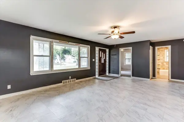 921 W 5th, Newton, KS 67114