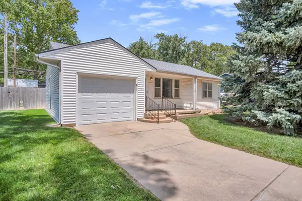 1412 W 8th St, Newton, KS 67114