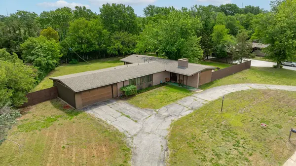 2400 N Yale Ave, Wichita, KS 67220-2822