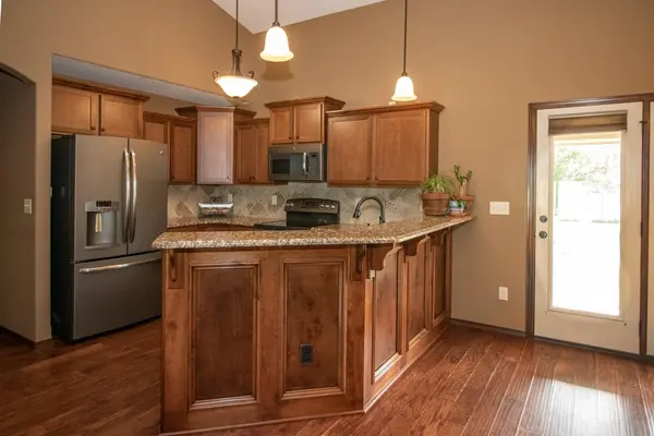 2825 N Emerson Circle, Derby, KS 67037-8798