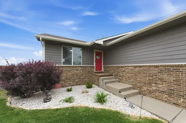 2653 E Spring Hill Ct, Goddard, KS 67052