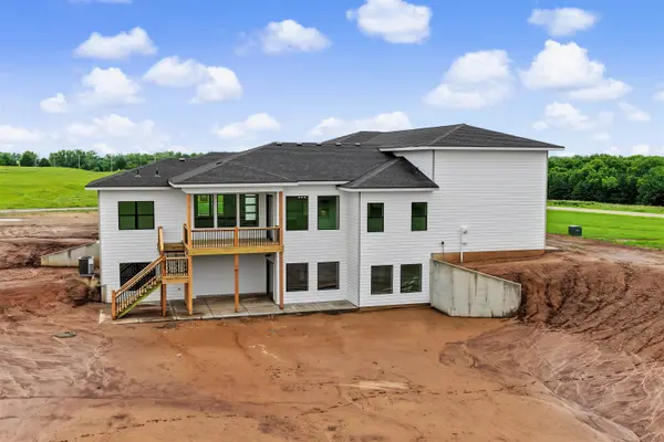 1688 Crestview Ln, Bennington, KS 67422