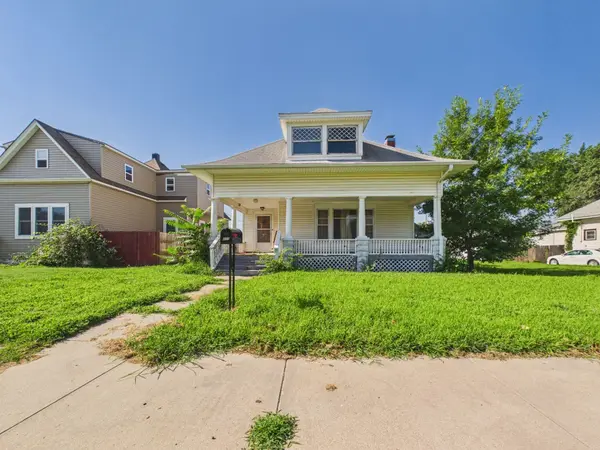 205 W 10th Ave, Hutchinson, KS 67501