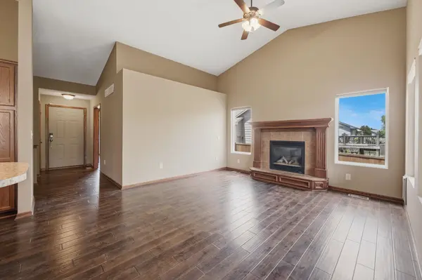 2406 N Woodridge Cir, Wichita, KS 67226