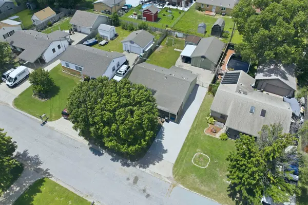 113 S Sunnyside, Haysville, KS 67060