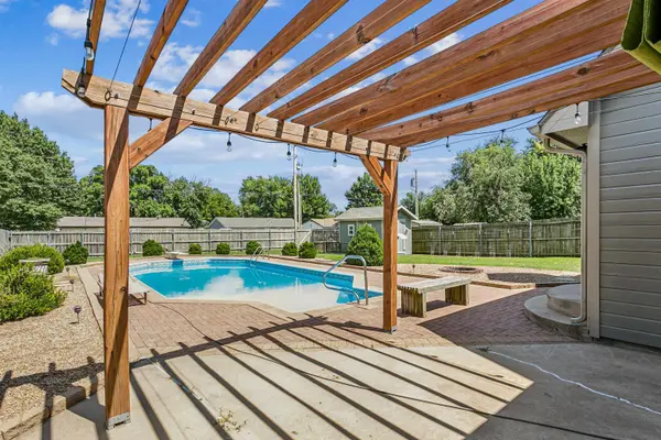 174 Ranger St, Haysville, KS 67060