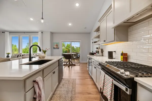 5299 N Hampton St, Bel Aire, KS 67226