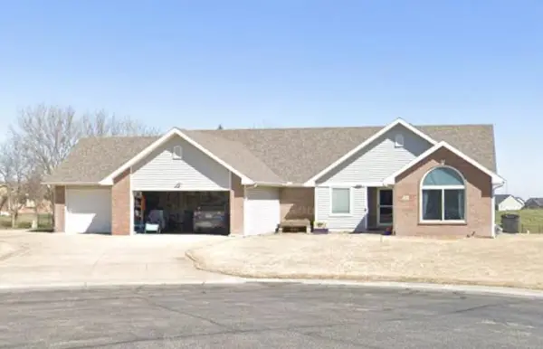 40 W Stevie Ct,  Goddard,  KS 67052