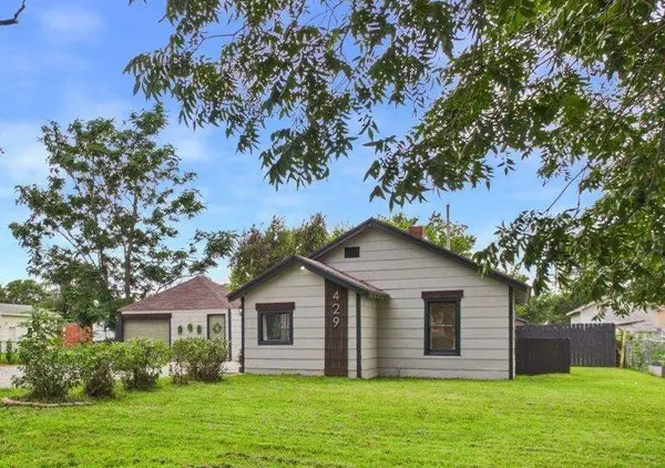 429 S Knight St, Wichita, KS 67213