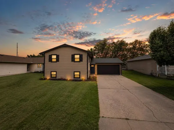 2513 W Savannah Ave, Wichita, KS 67217