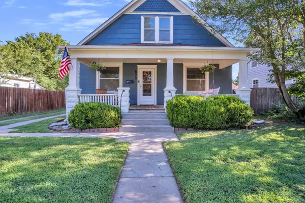 620 E 4th St, Newton, KS 67114
