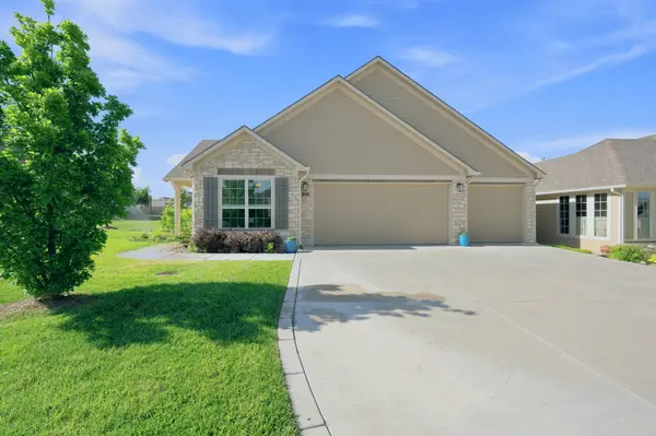 937 E Clearlake, Derby, KS 67037