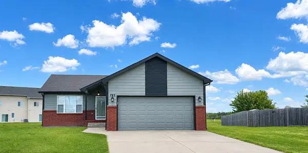 782 E Forest,  Haysville,  KS 67060