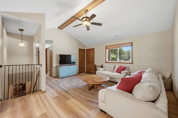 6509 E Danbury Street, Bel Aire, KS 67226