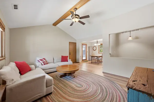 6509 E Danbury Street, Bel Aire, KS 67226