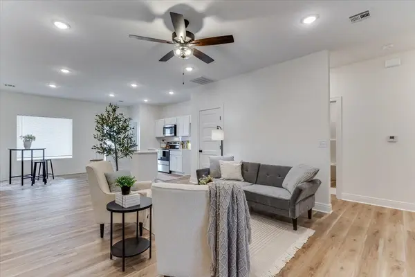 5421 W Rolly, Wichita, KS 67215