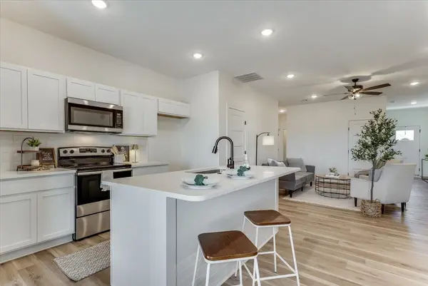5421 W Rolly, Wichita, KS 67215