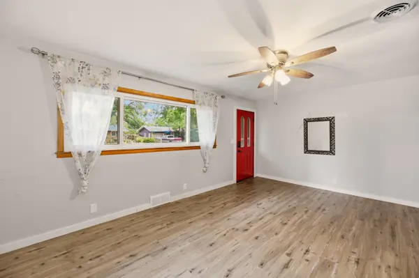 5519 N Salina, Wichita, KS 67204