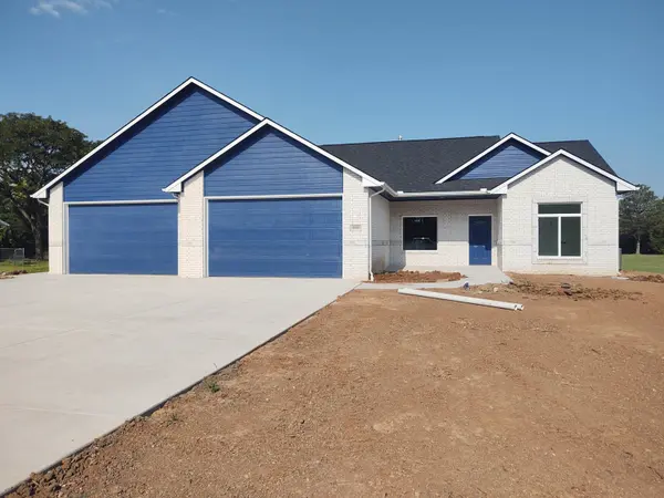 4931 N Hillcrest,  Bel Aire,  KS 67220