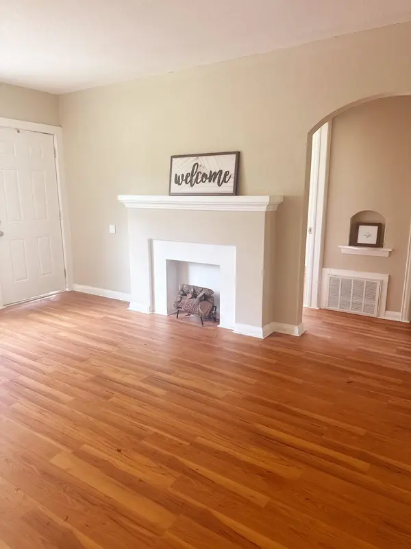 635 N BATTIN, Wichita, KS 67207