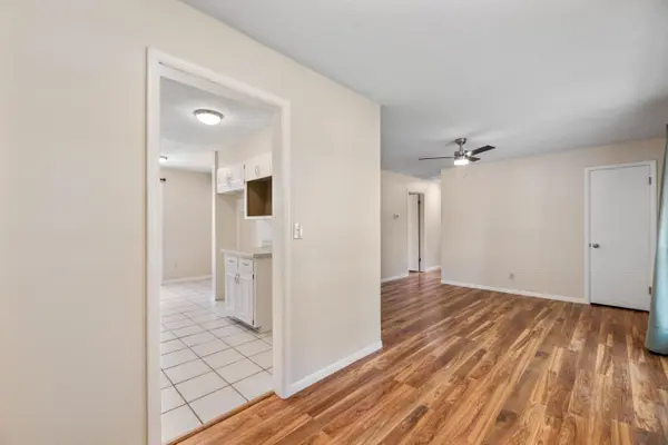 3236 S Bonn Ave, Wichita, KS 67217
