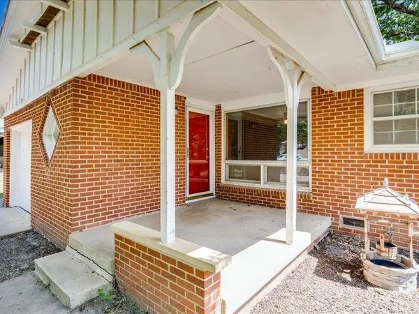 1334 N Lakeview Dr., Derby, KS 67037