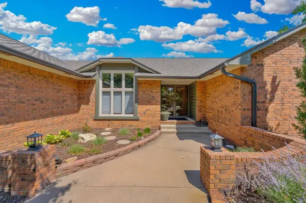 2718 W Bentbay Cir, Wichita, KS 67204