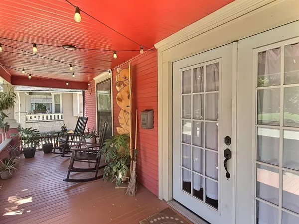 1211 N Larimer Avenue, Wichita, KS 67203