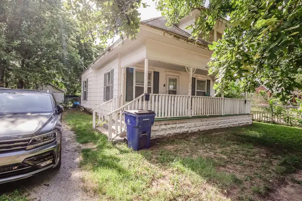 1911 S Saint Francis, Wichita, KS 67211