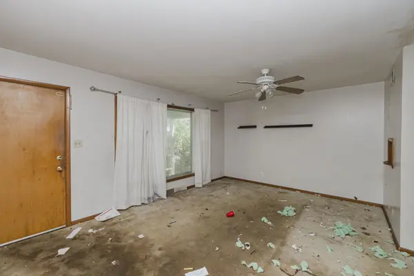 3807 Grail, Wichita, KS 67218