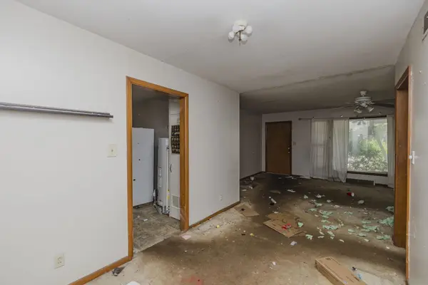 3807 Grail, Wichita, KS 67218