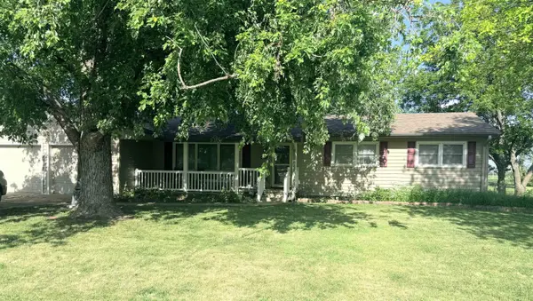 220 N Adams,  Hillsboro,  KS 67063