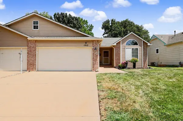 1212 N Sunset Dr,  Derby,  KS 67037