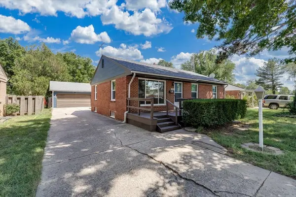 1920 S Fabrique Dr., Wichita, KS 67218-4736