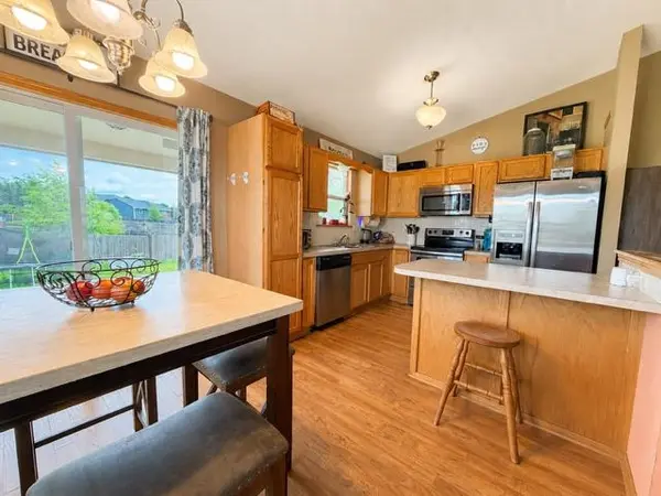 1012 E Winding Lane, Derby, KS 67037