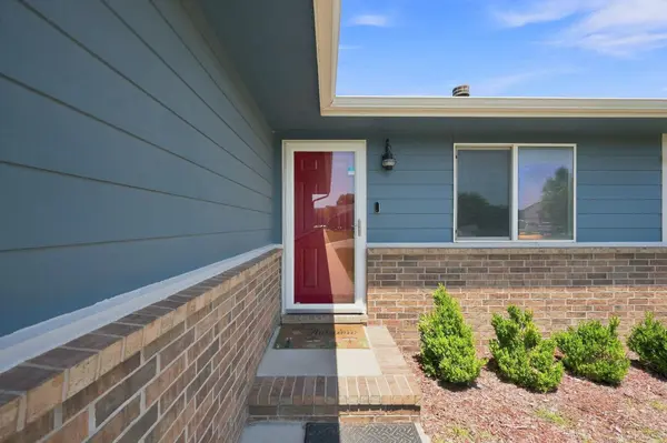 1922 N Nickelton Court, Wichita, KS 67235