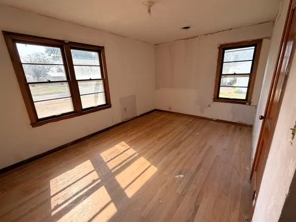 604 S 3rd St, Bushton, KS 67427