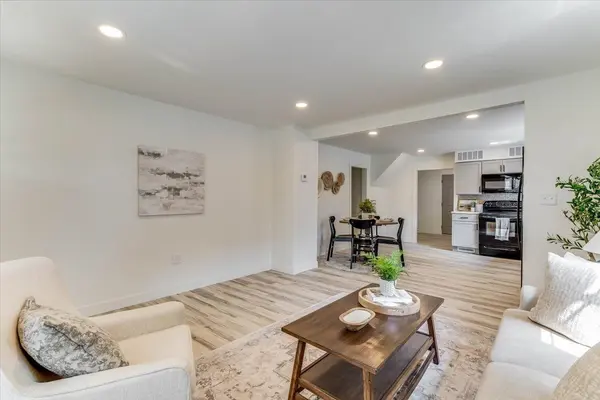 408 W 3rd, Newton, KS 67114