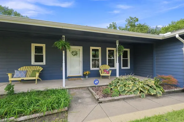 513 E Burning Tree Road, Derby, KS 67037-3142