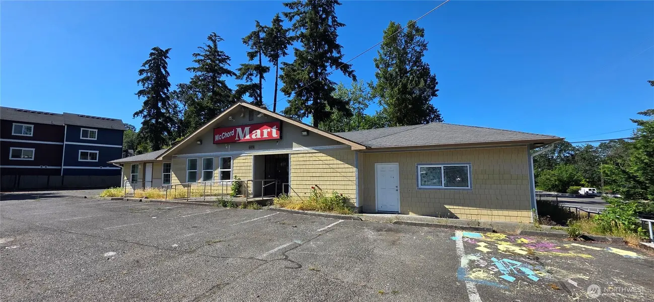 5105 SW Solberg Dr #A, Tacoma, WA 98499