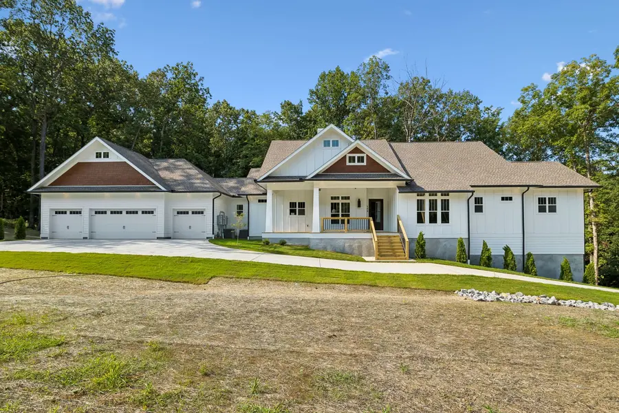 148 Laurel Furnace Road, White Bluff, TN 37187
