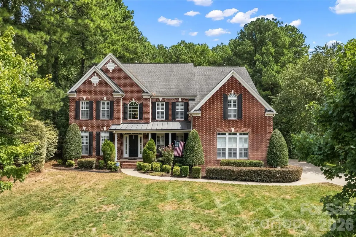 309 Stonewater Bay LN, Mount Holly, NC 28120