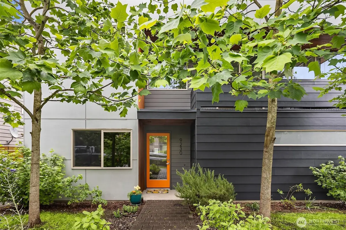 9230 Interlake AVE N, Seattle, WA 98103