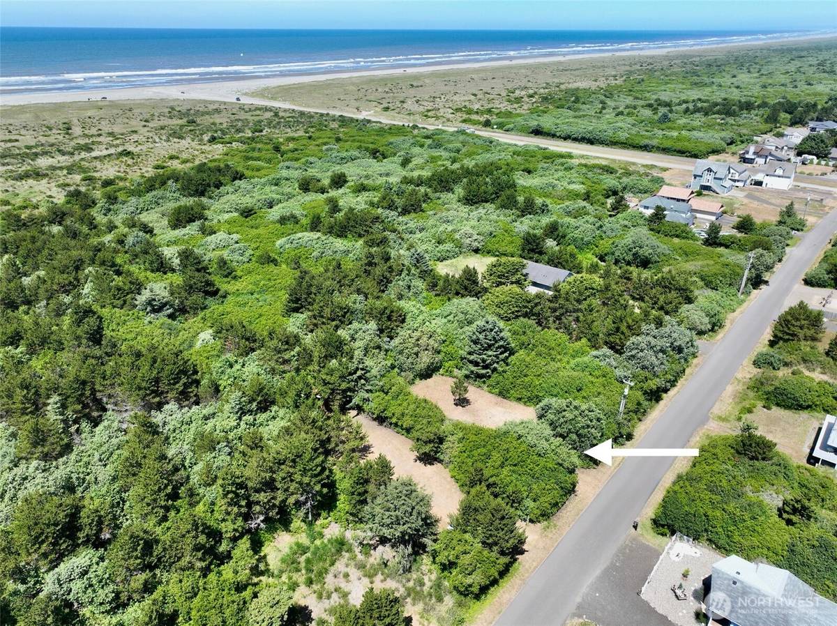 525 Sand Dune AVE SW, Ocean Shores, WA 98569